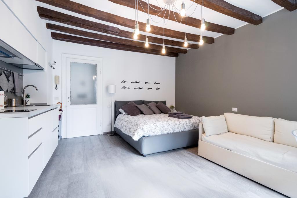 Milano Apartments Porta Genova Ngoại thất bức ảnh